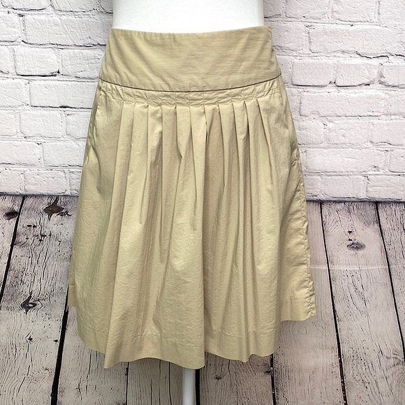 Banana Republic Pleated Skirt Pockets Khaki 8 NEW - Picture 2 of 8